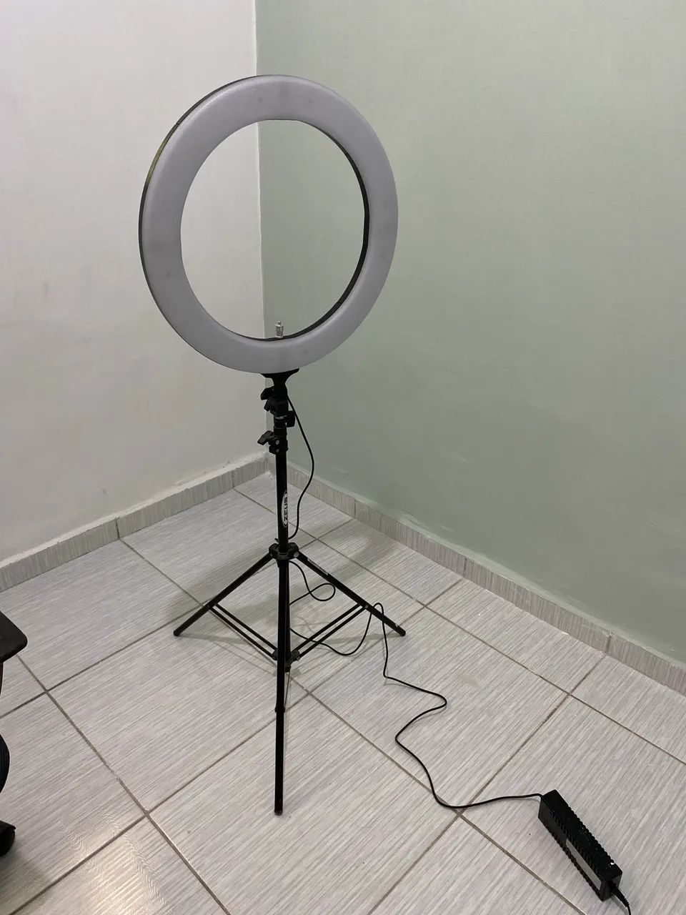 Ringligth de led profissional 19 polegadas + tripé - Foto 4