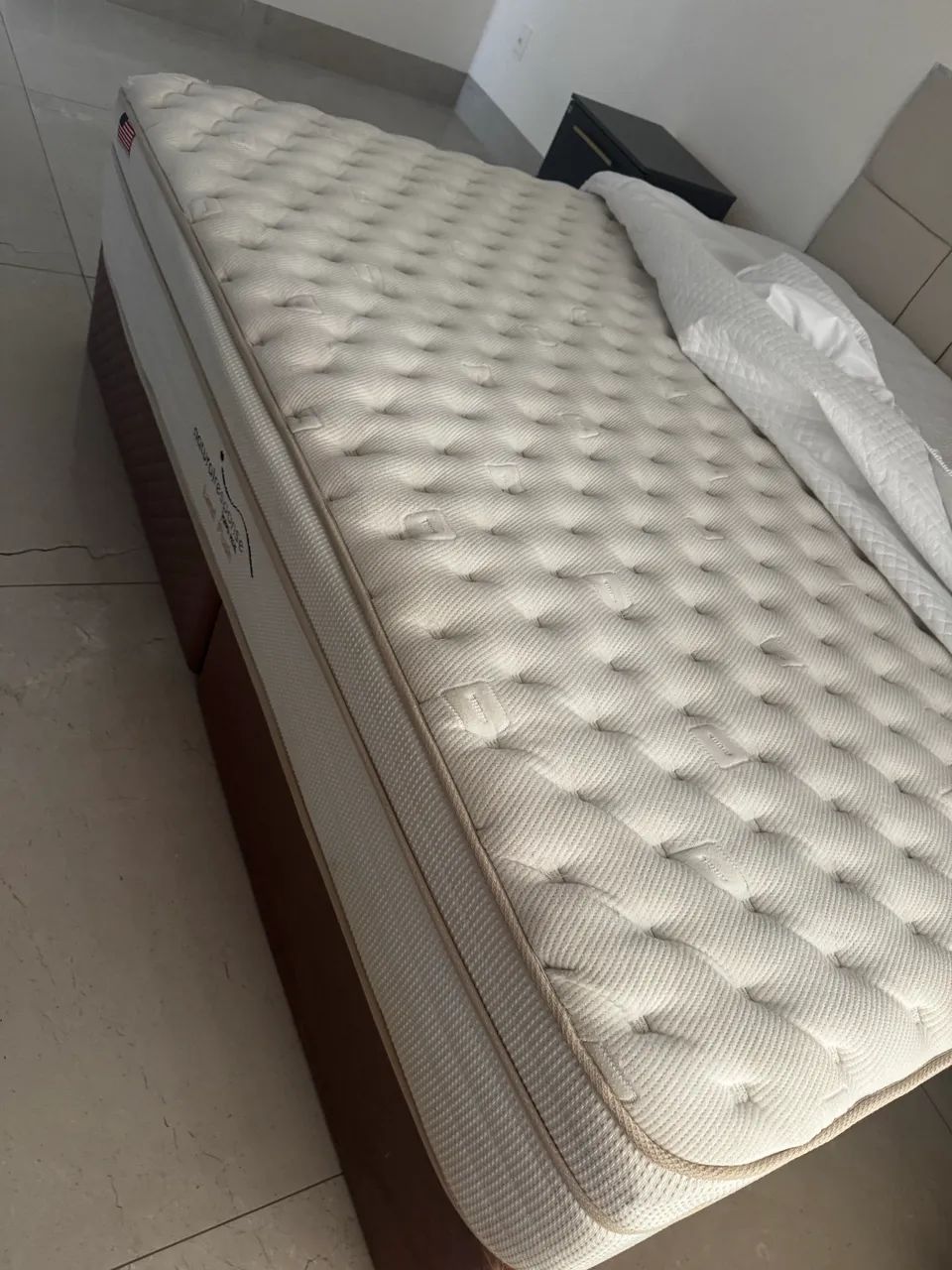 Cama king completa base e colchão  - Foto 5
