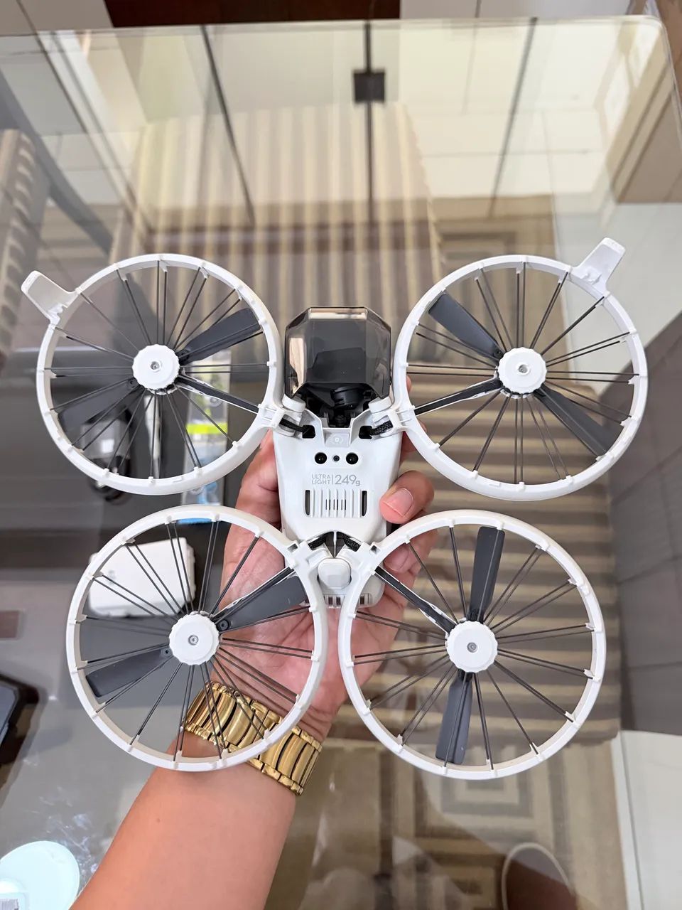 SOMENTE O DRONE DJI FLIP - IMPECÁVEL  - Foto 3