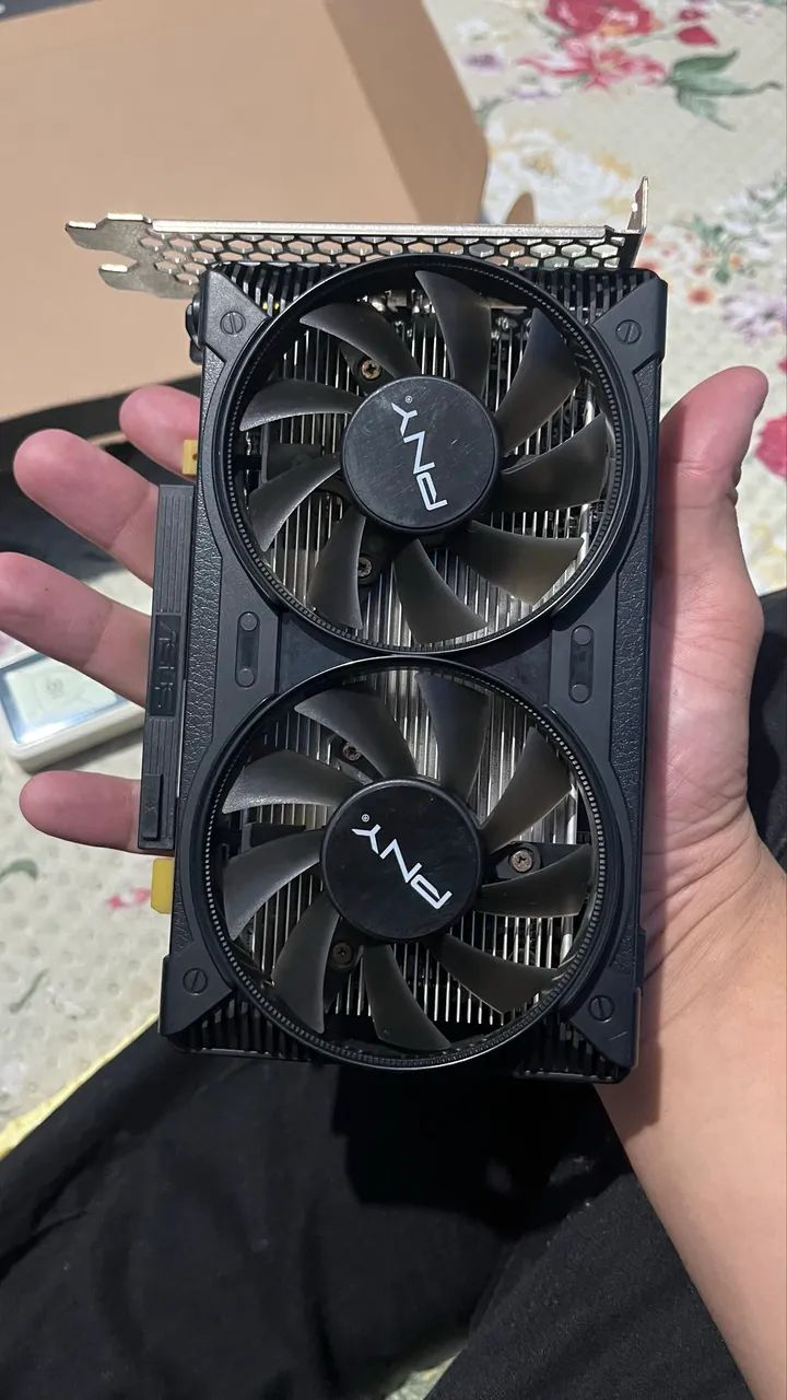    NVIDIA GeForce GTX 1650 - Foto 2