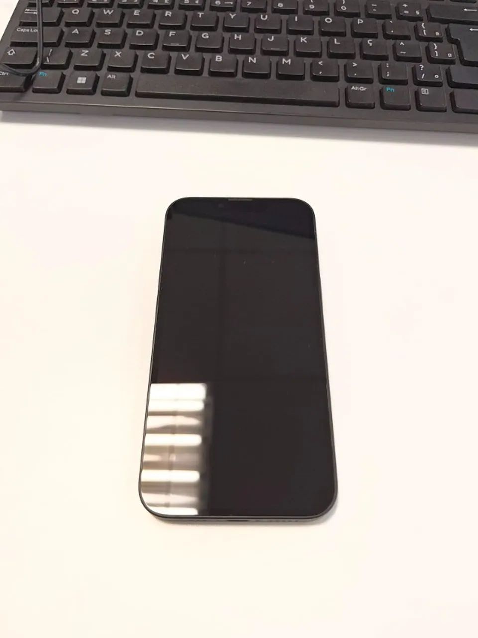 Iphone 16e - 128Gb Muito Novo - Foto 3