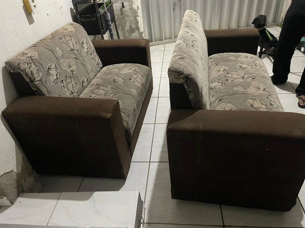 Sofá de 2 lugares e de 3 lugares (obs: os dois por 350) - Foto 3