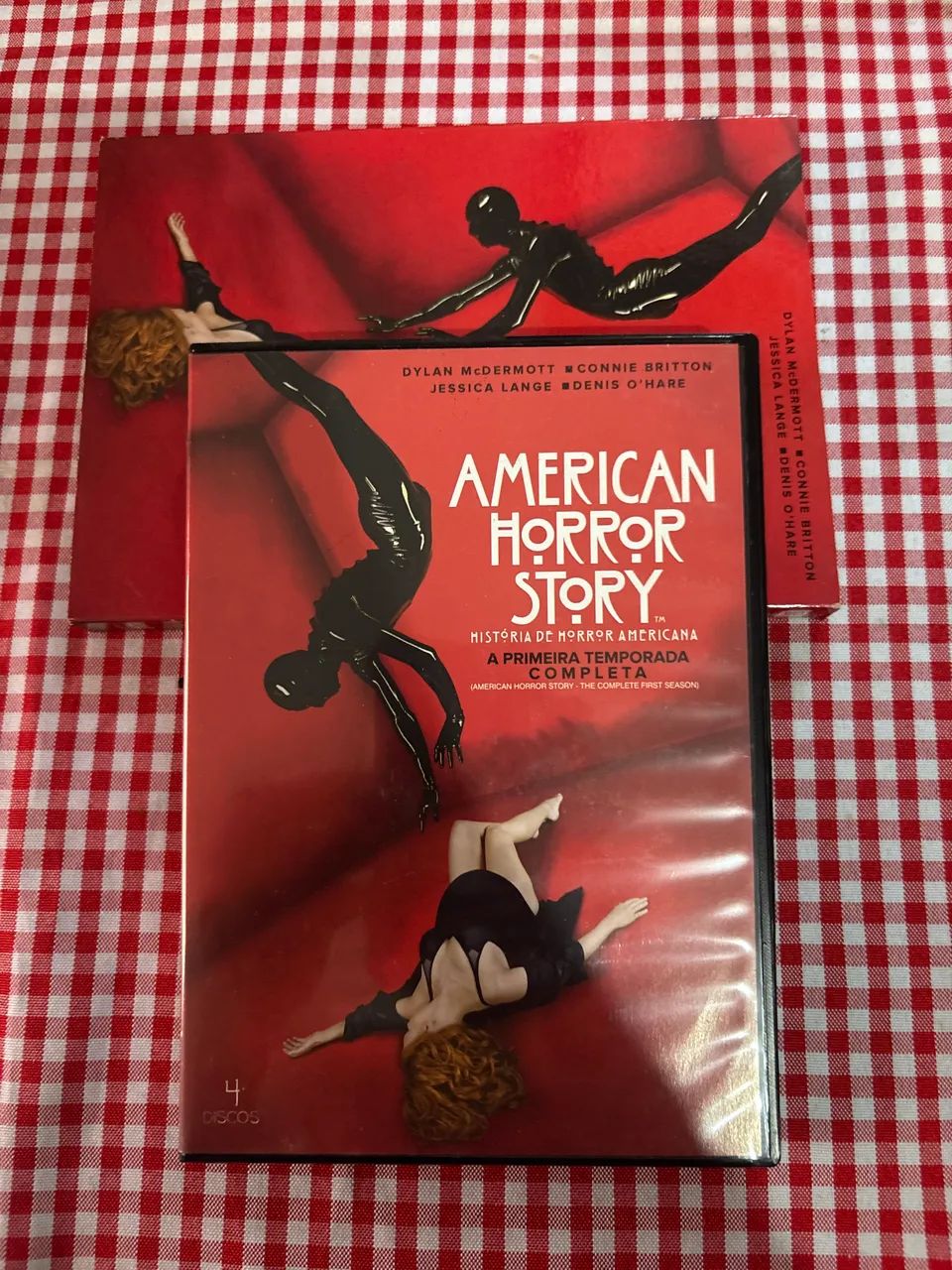 American Horror Story - 1° Temporada - Foto 2