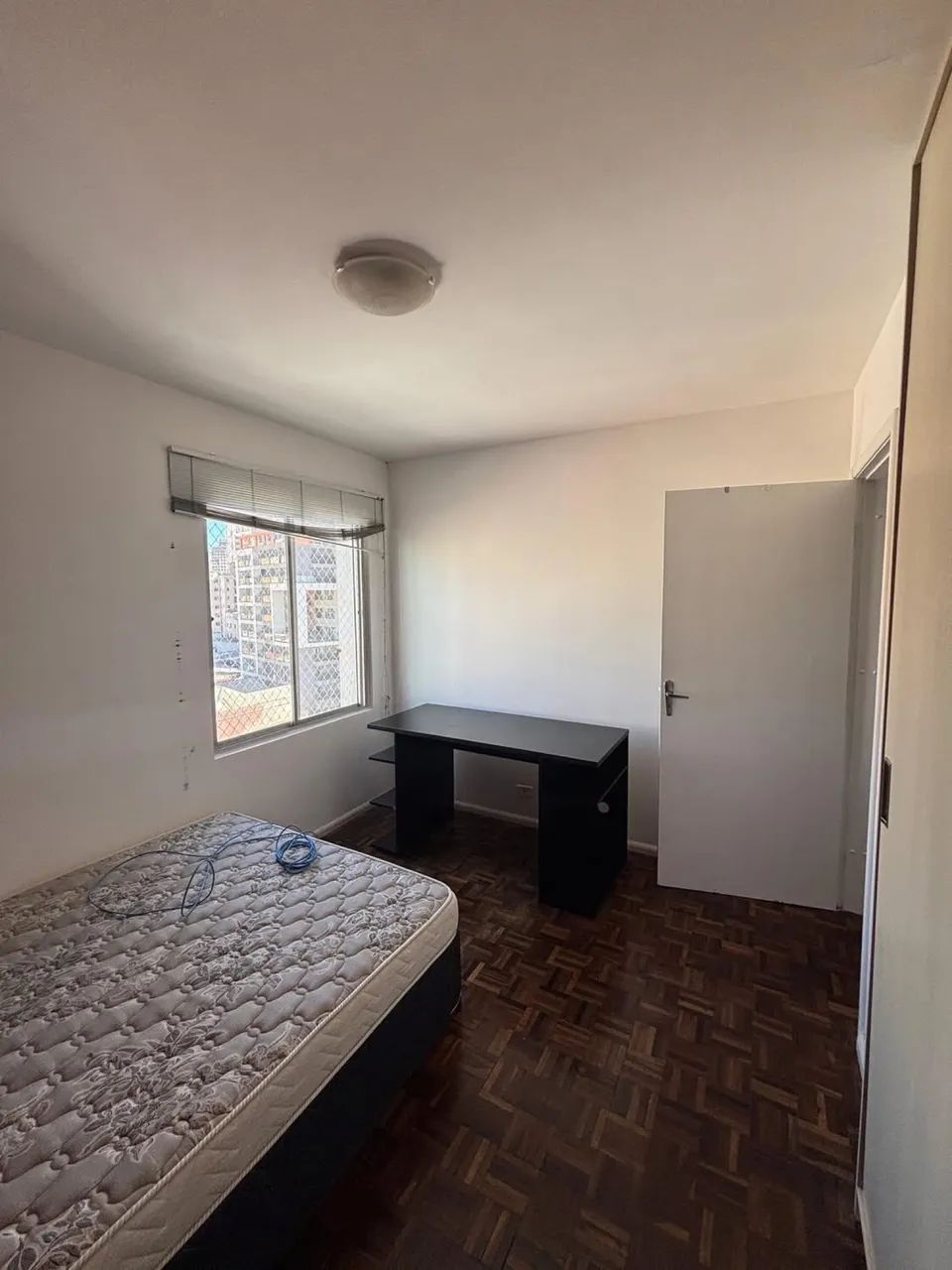 Cama de casal com colchão  - Foto 2