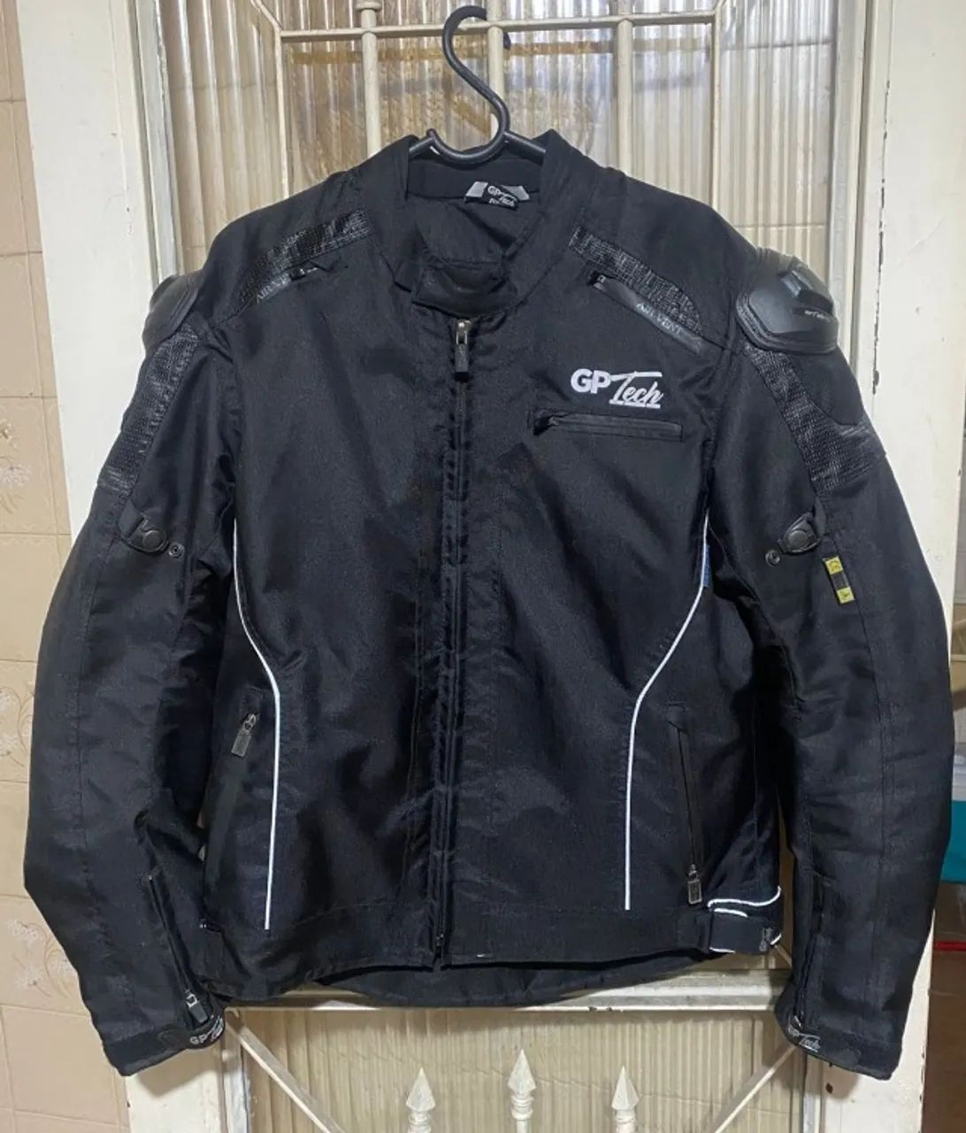 Jaqueta Moto GP Tech Winter 2 Pro com Proteções - Excelente Estado - Foto 2