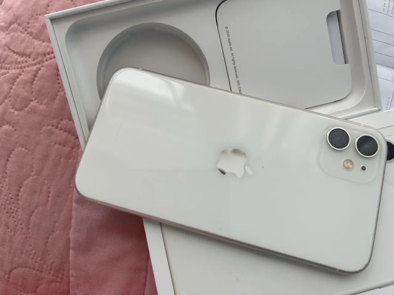 Iphone 11 com nota e caixa - Foto 4