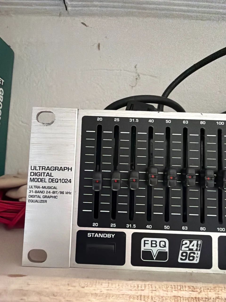 Equalizador Digital Behringer Ultragraph DEQ1024 - Foto 3