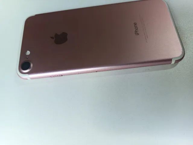 iPhone 7 32GB Rose Gold + Caixa Original e 4 Capinhas (Muito