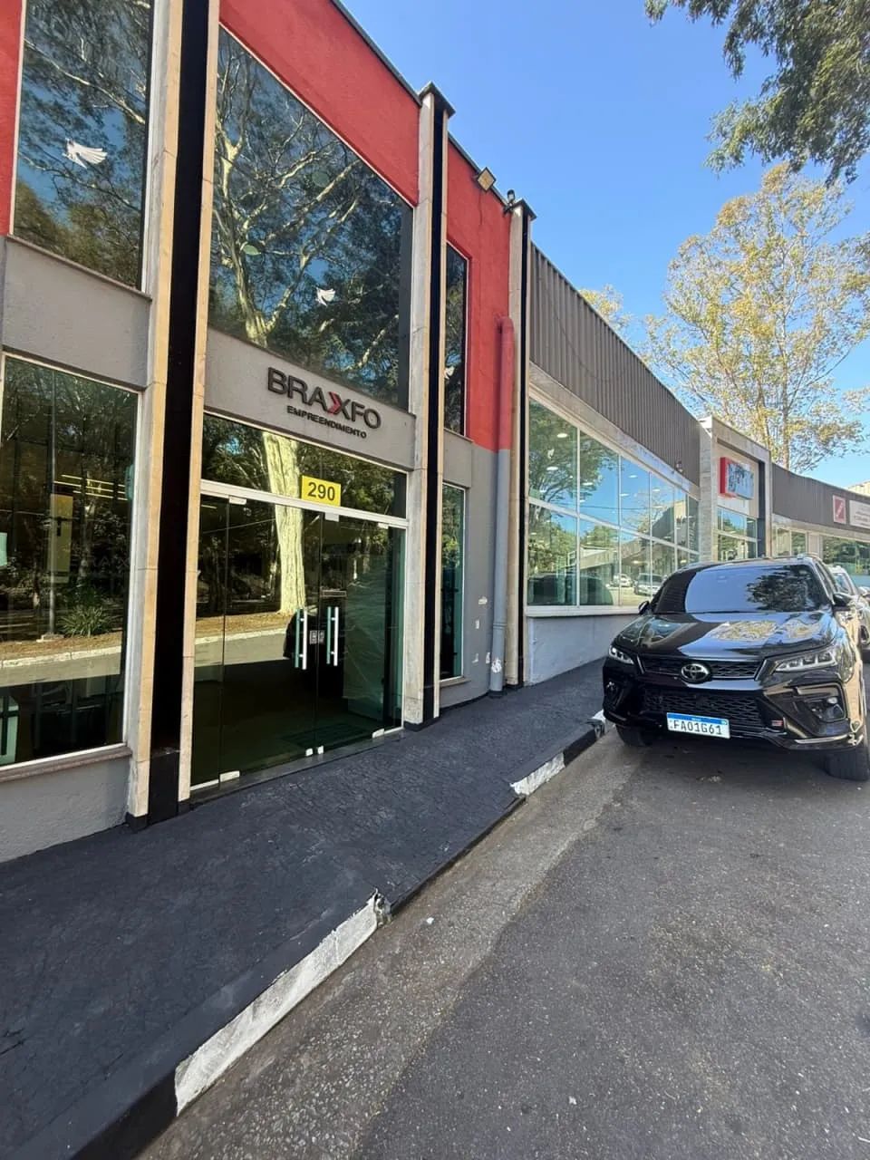 Loja na Rua Luís Carlos Gentile de Laet, 290  120 m²
