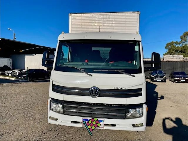 VW 11-180 2020 BAU 6,20 COMP. BAIXO KM. 161.000 - Foto 2