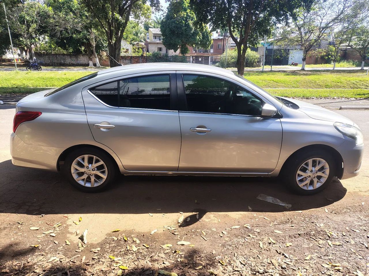 Nissan Versa SV 1.6 16V Flexstart 4P Mec. 2016 - Foto 2
