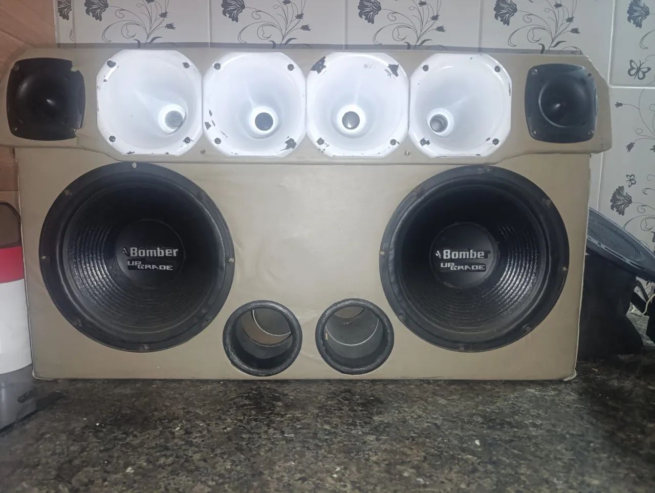 Vendo som automotivo 