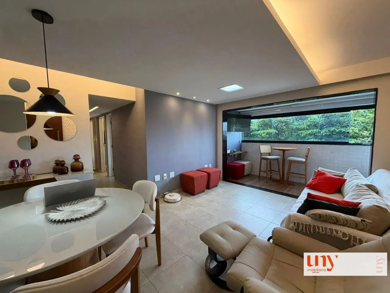 Apartamento todo projetado com 83 m² e 3 quartos no Miramar