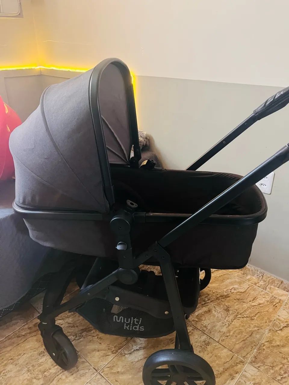 Vendo carrinho de bebê  - Foto 2