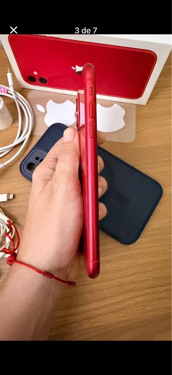IPhone 11 Red - 128GB - Foto 3