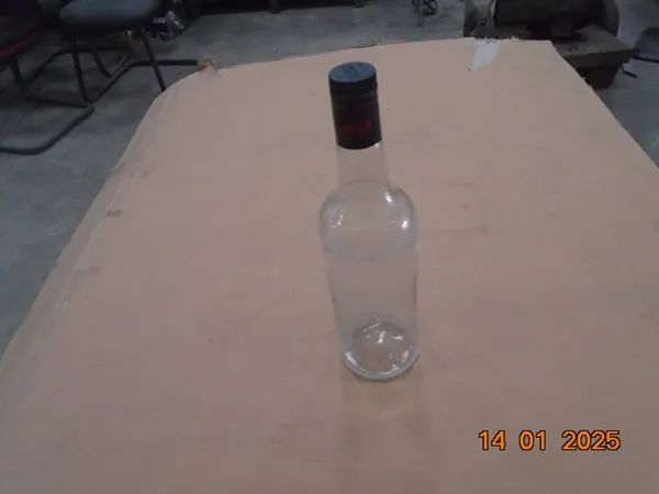 Garrafa de Vidro  1 litro -R$. 1,50 - Foto 4