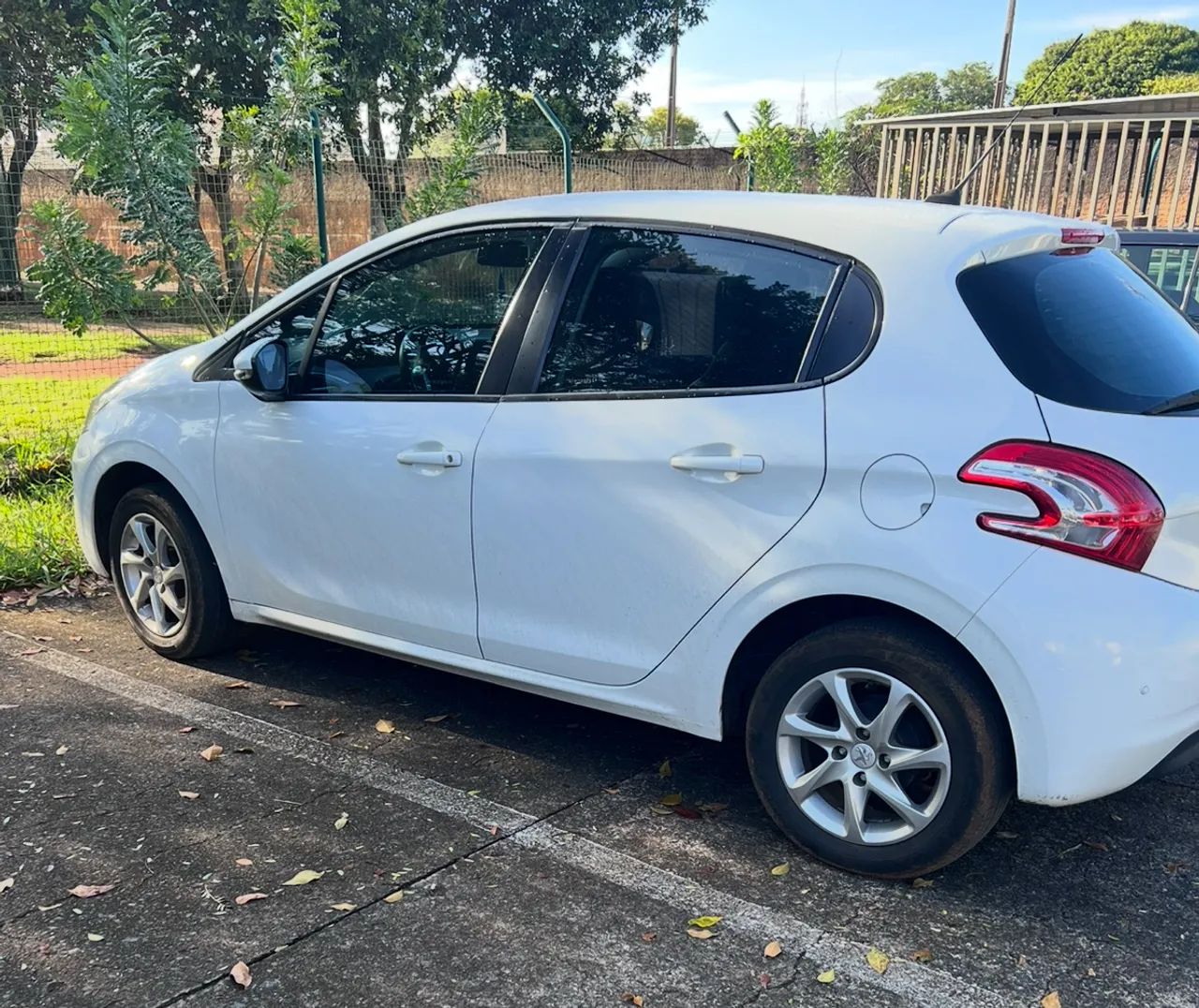 Peugeot 208 2015
