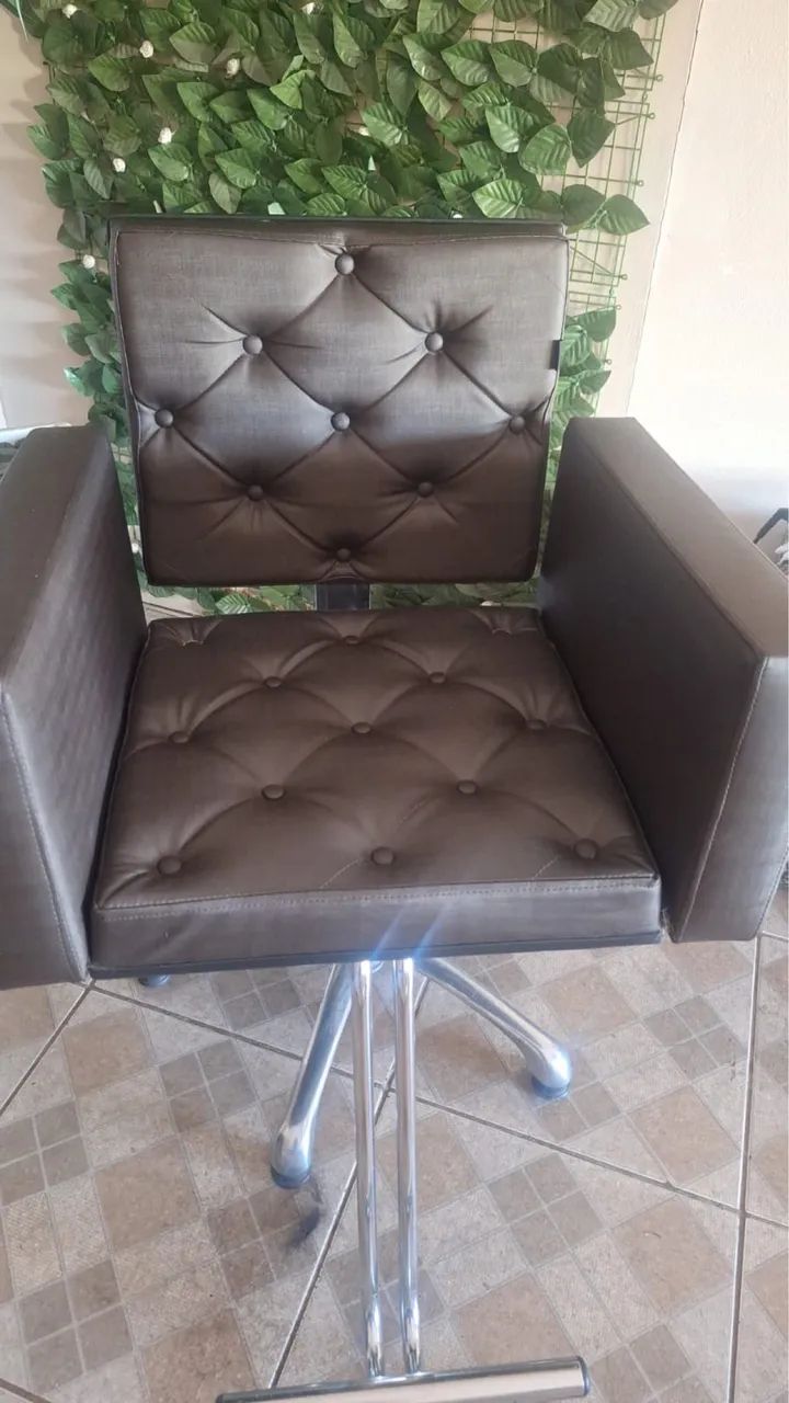 Cadeira Poltrona Luxo Salão - Foto 2
