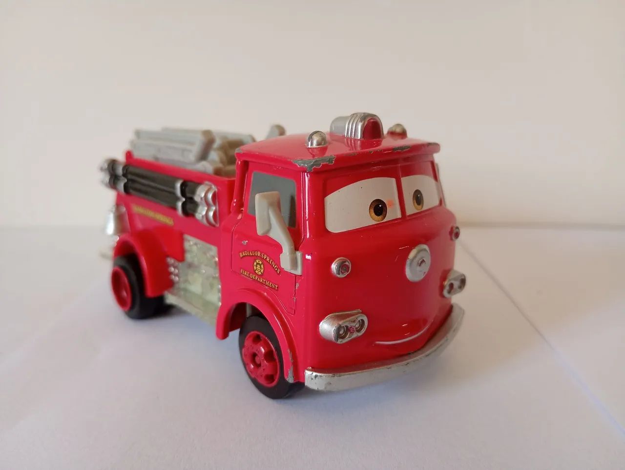Mattel Disney Pixar - Miniatura Caminhão Ruivo Red  - Foto 4