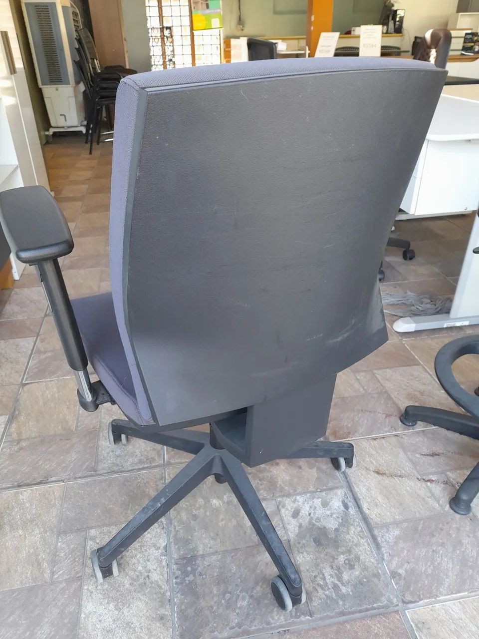 Cadeira diretor flexform - Em ótimo estado  - Foto 3