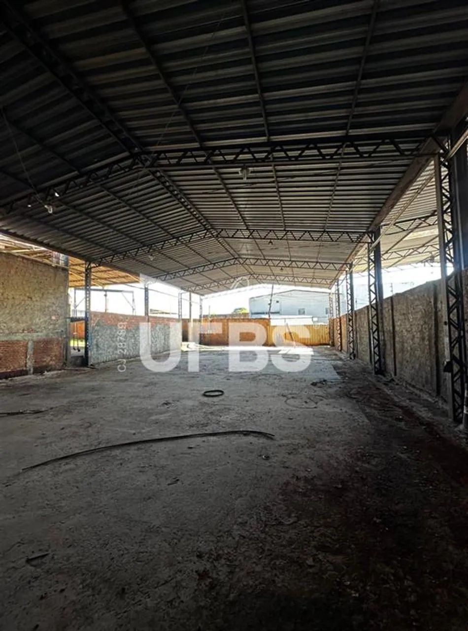 Vendo Galpão Comercial no Bairro São Francisco com 851,77m² - Foto 2