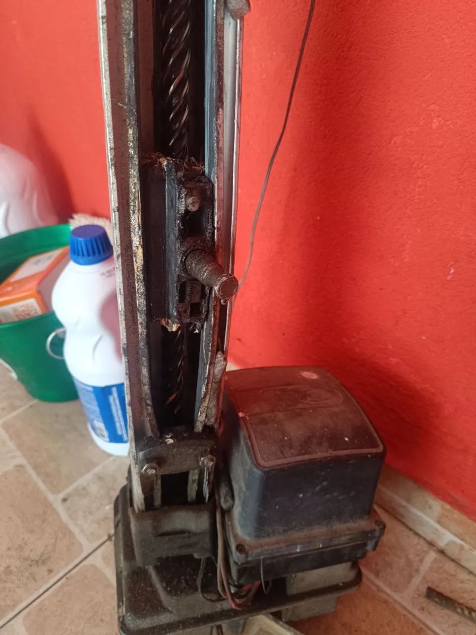 Motor basculante - Foto 2