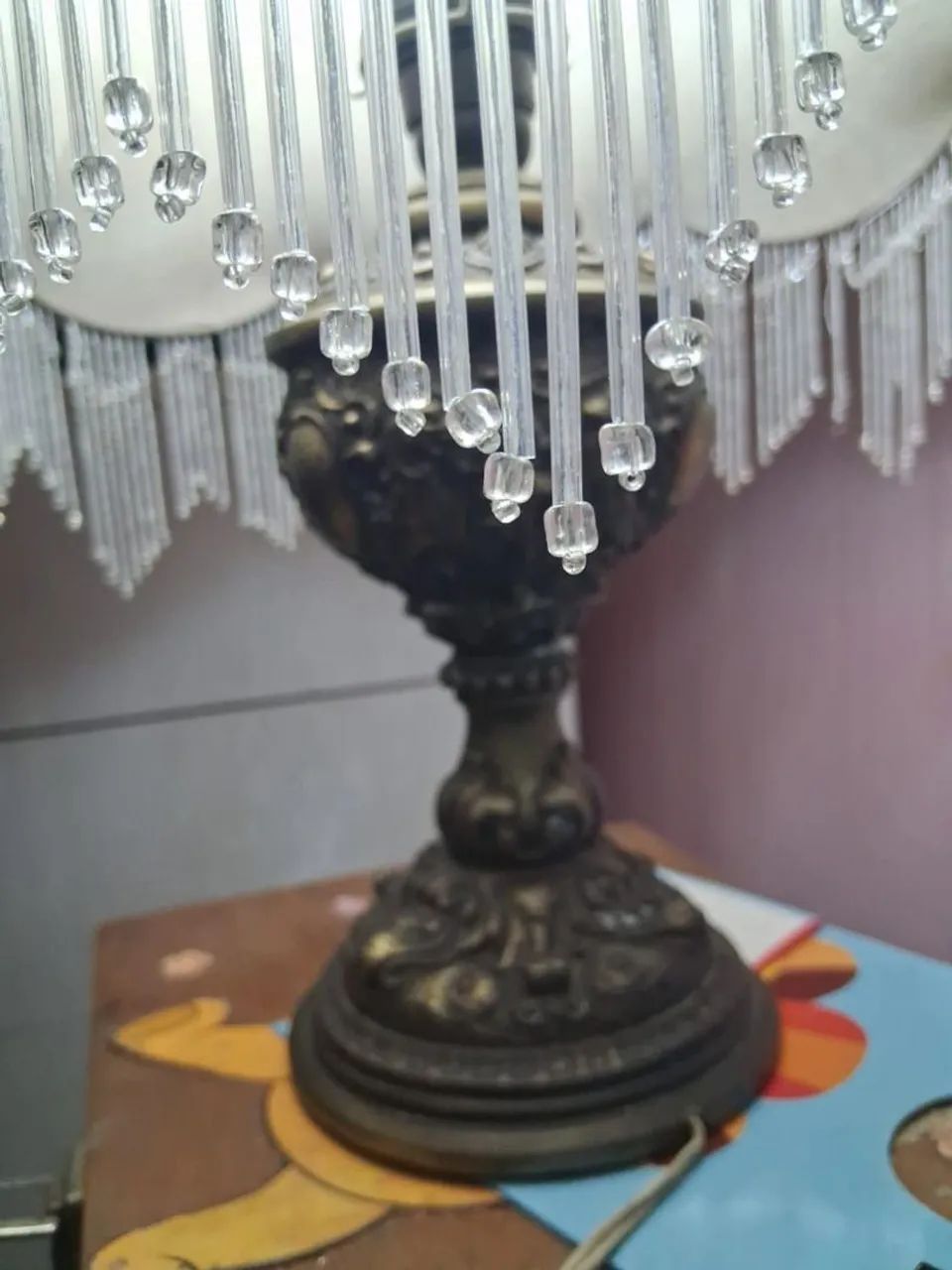 Abajur antigo cúpula em tecido. - Foto 2