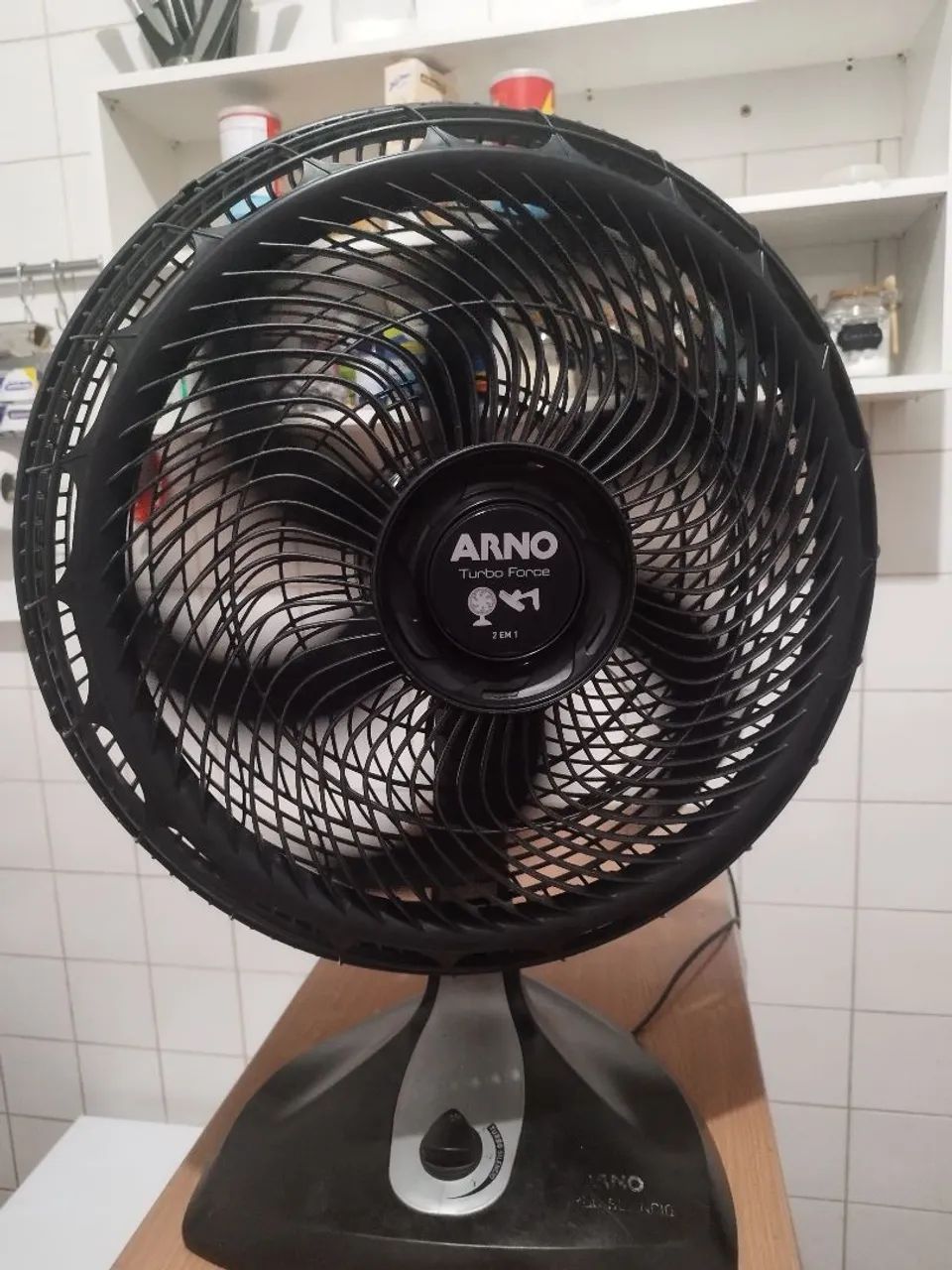 Ventilador de Mesa Arno 6 Pás 40 cm  - Foto 3