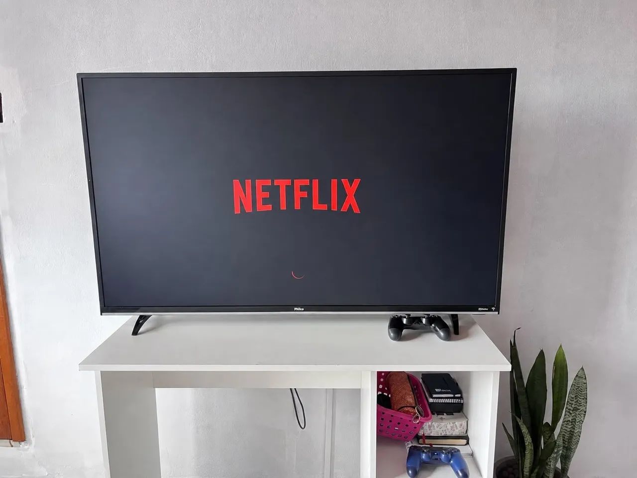 Smart TV Philco 49 Polegadas Full HD Perfeito Estado com Controle HDMI AV USB Espelha Tela