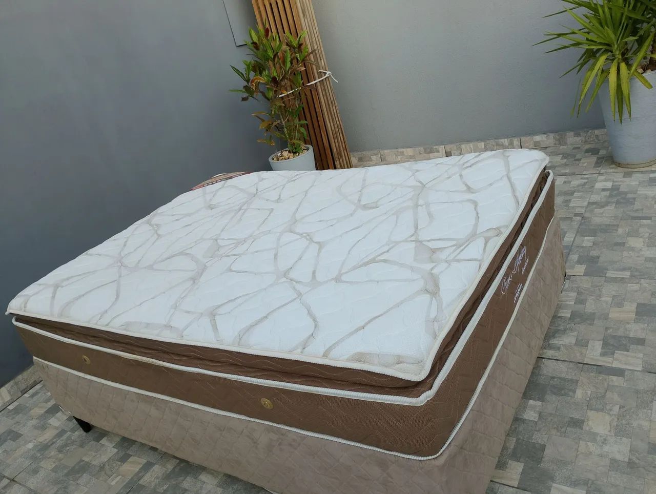 Cama box casal Ortobom impecável  - Foto 3