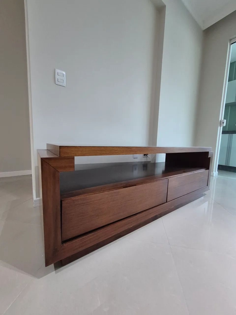 Rack de Madeira com 2 Gavetas - 1,60 m - Foto 3