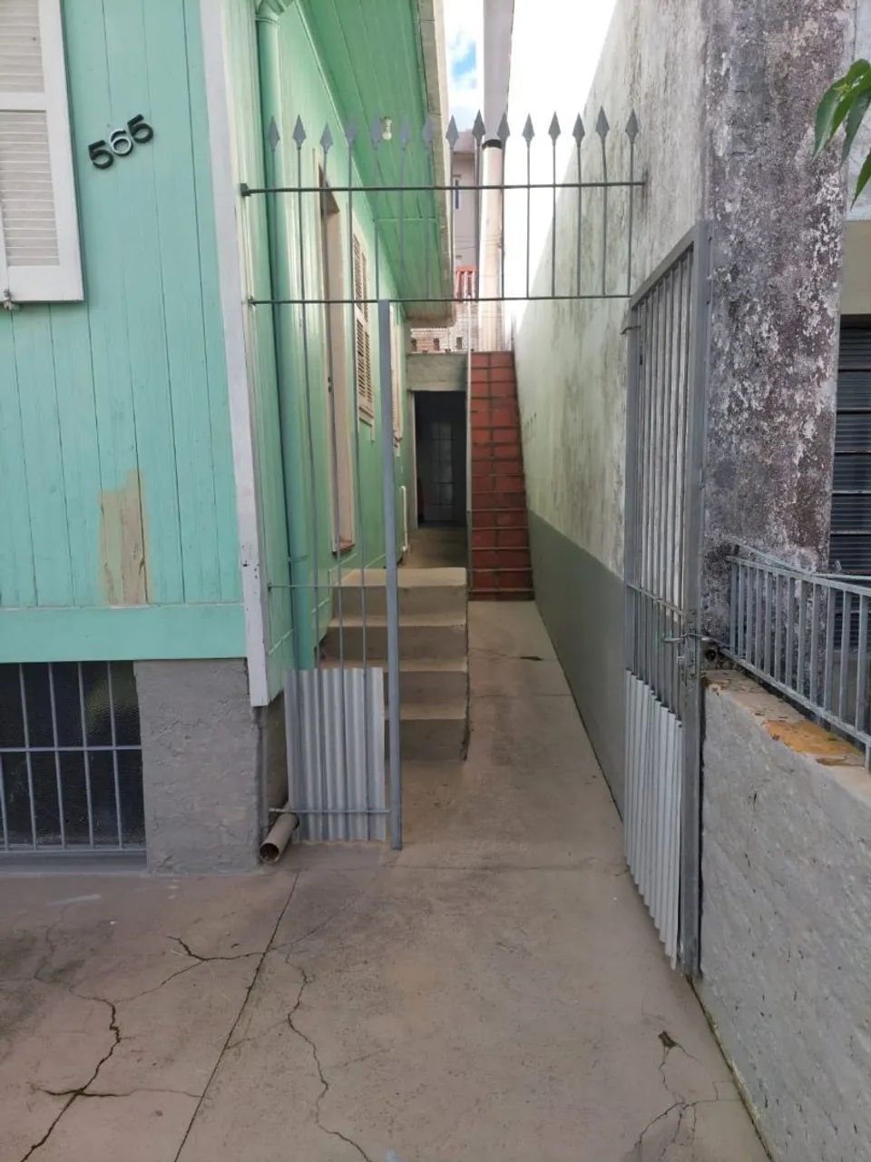 Duas Casas Mesmo Terreno  - Foto 2