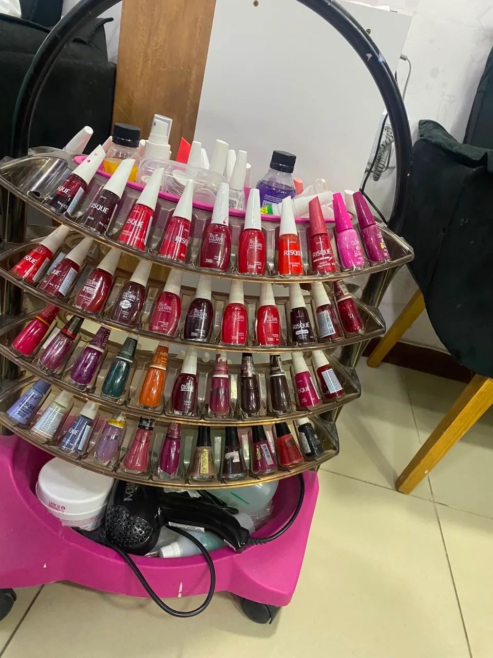 Expositor de esmaltes chão 