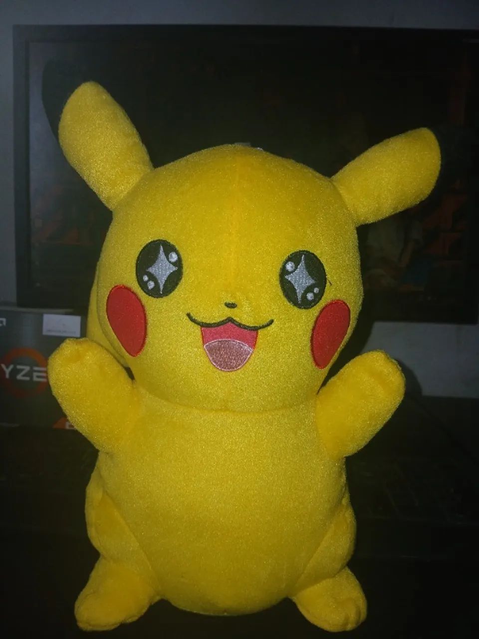 Pikachu de pelucia - Foto 4