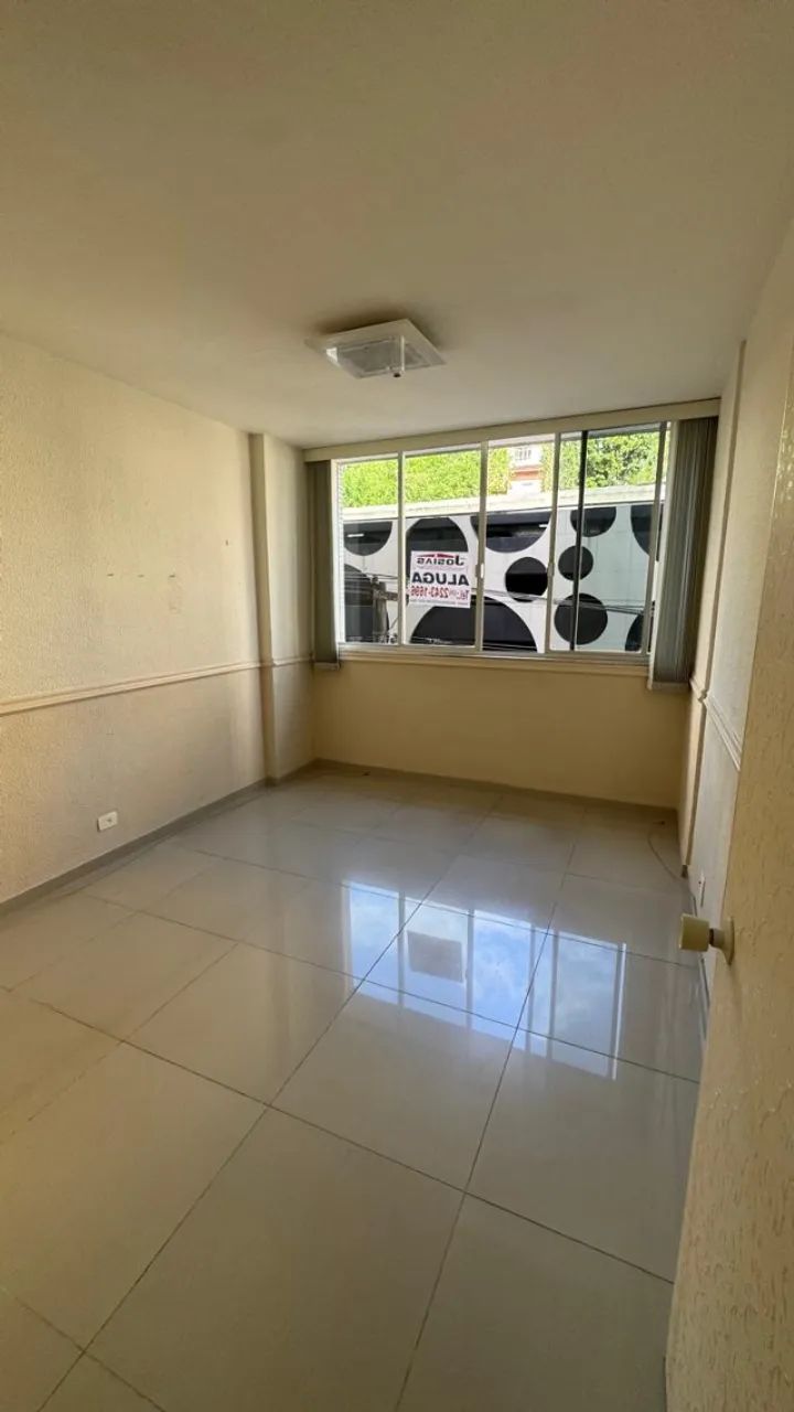 Alugo Sala comercial no Centro (Ed. Carolina) - cod 94033