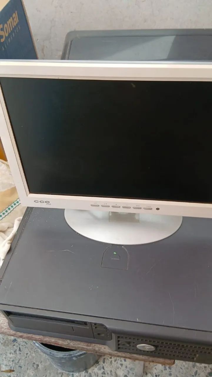 Computador e impressora 