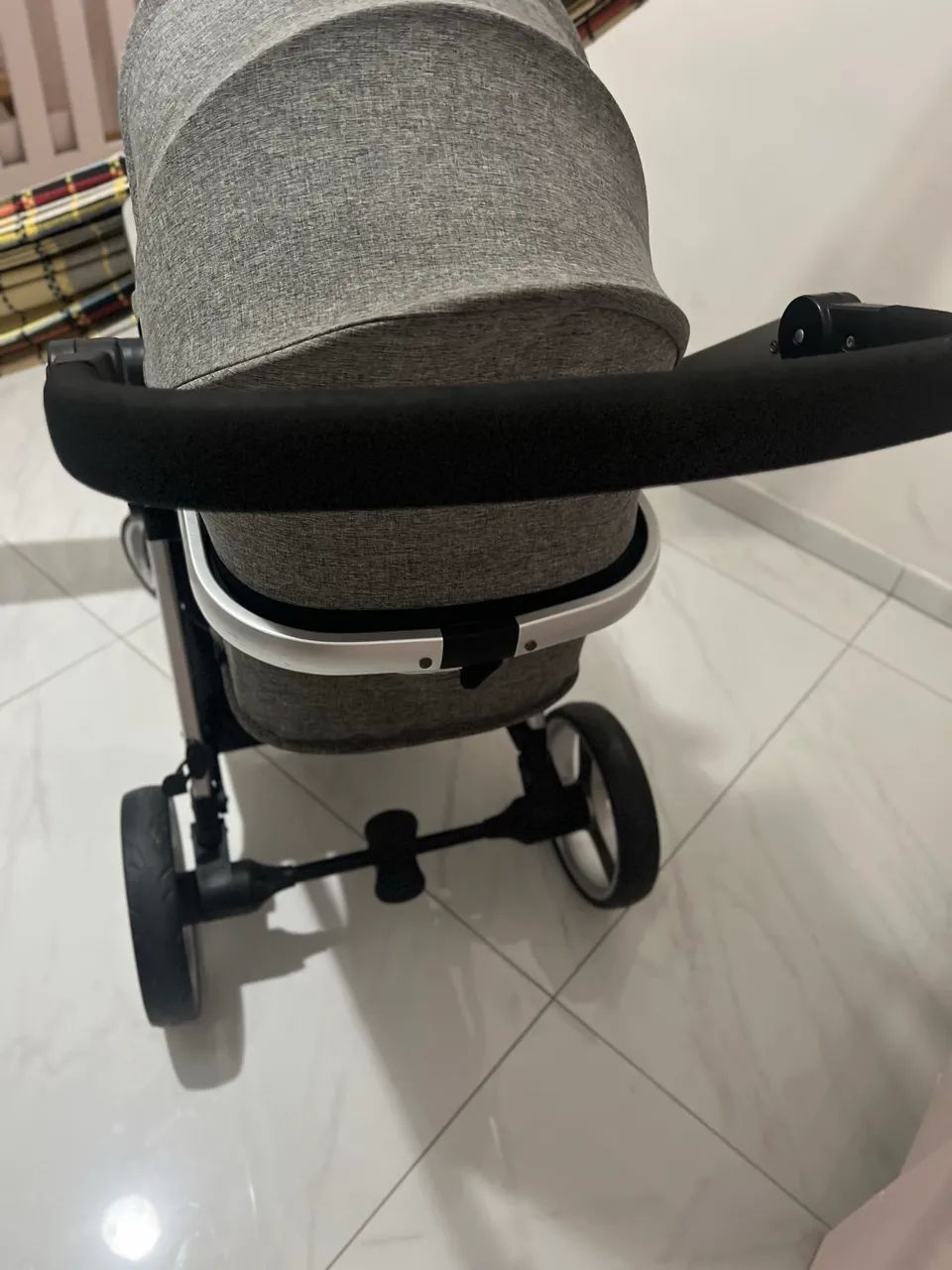 Vendo carrinho de bebê (unisexx)  - Foto 3