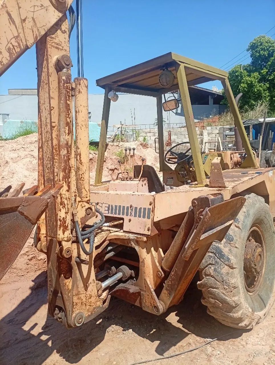 Retroescavadeira Case 580H - Foto 5