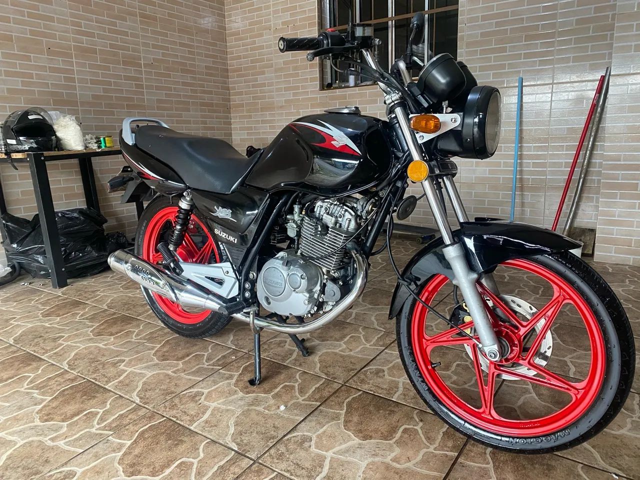SUZUKI YES  - Foto 2
