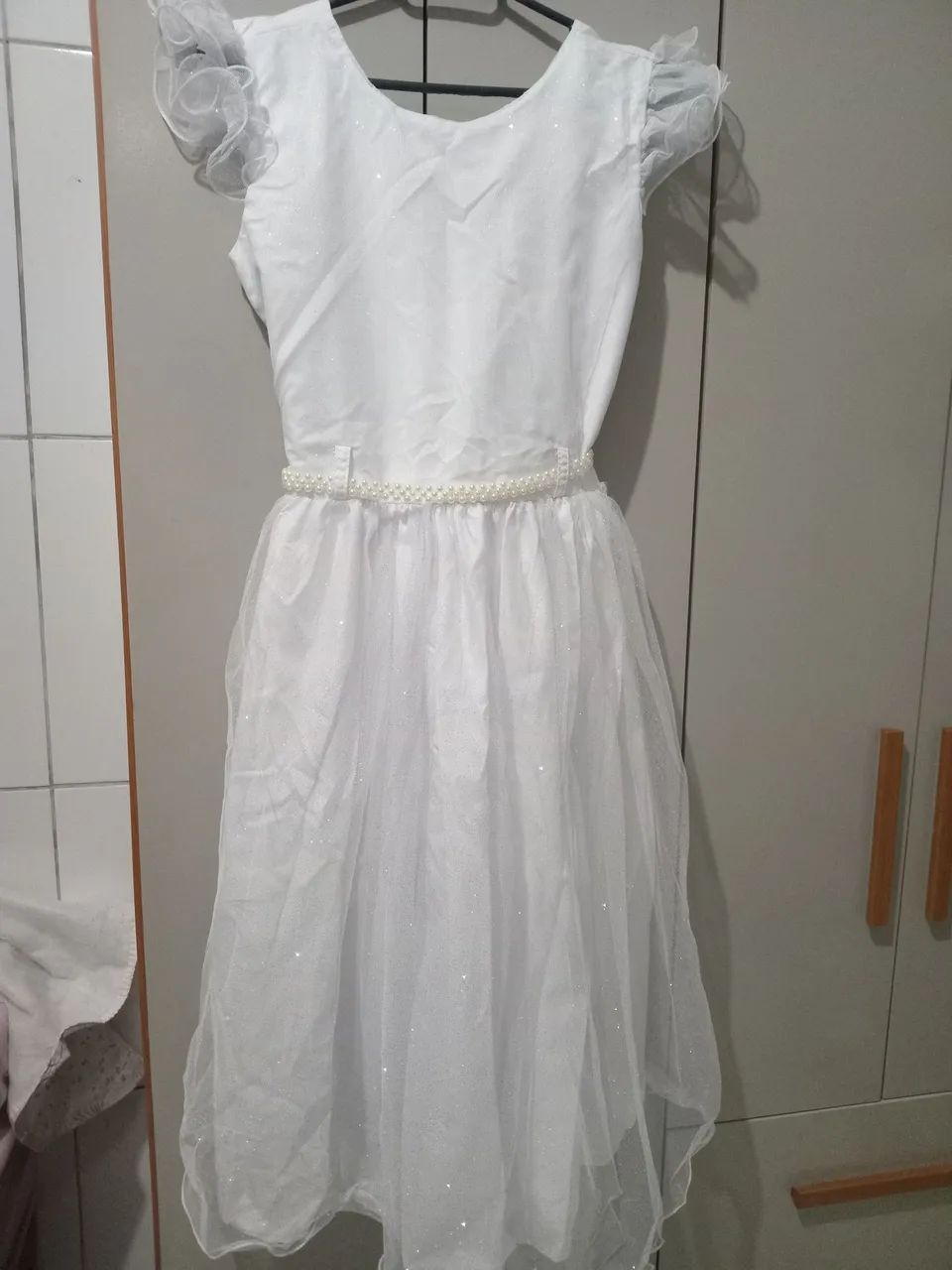 Vestido branco infantil com glitter  - Foto 4