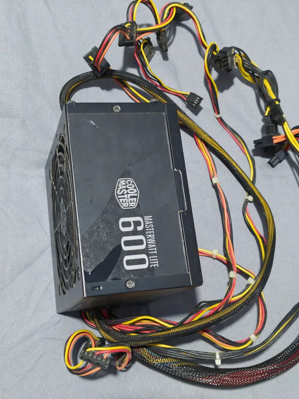 Fonte 600w Cooler Master 80 Plus