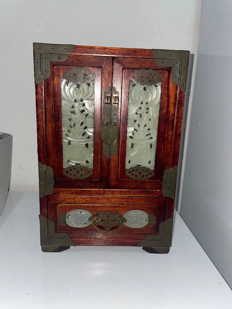 porta joias vintage madeira e jade - Foto 2