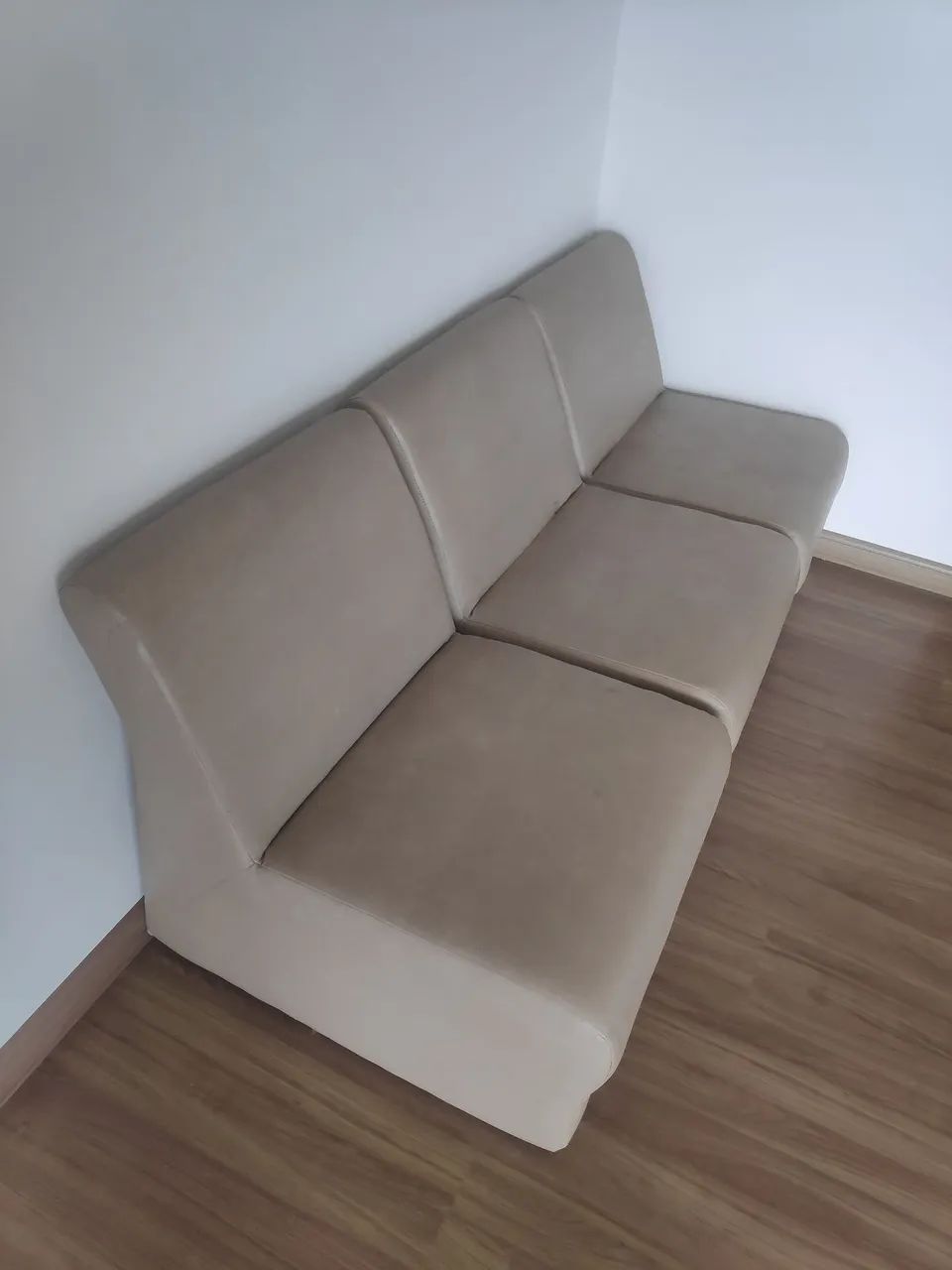 Três poltronas modulares 