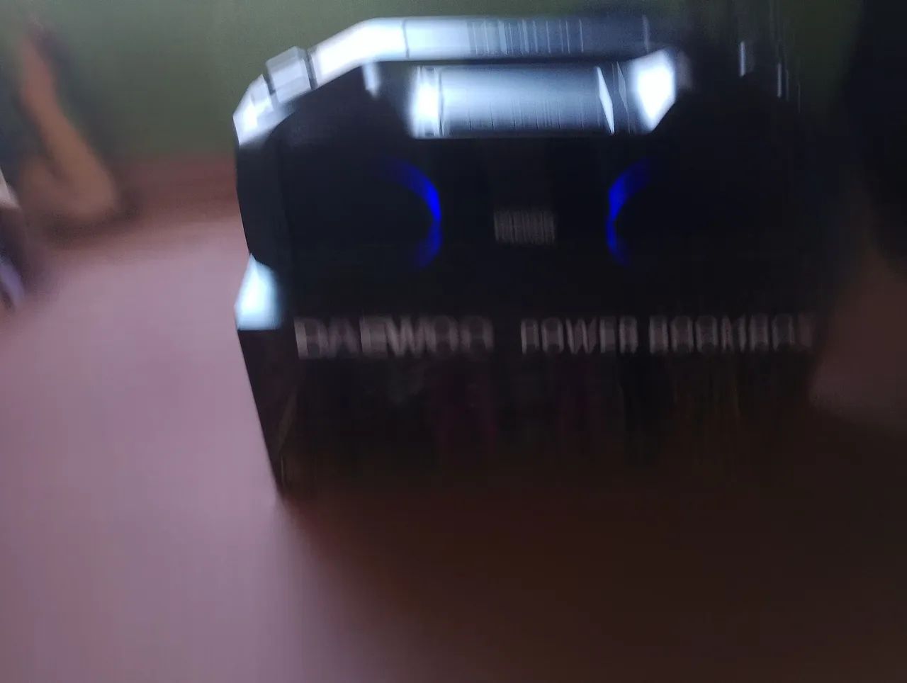 Vendo essa caixa de som DAEWOO 