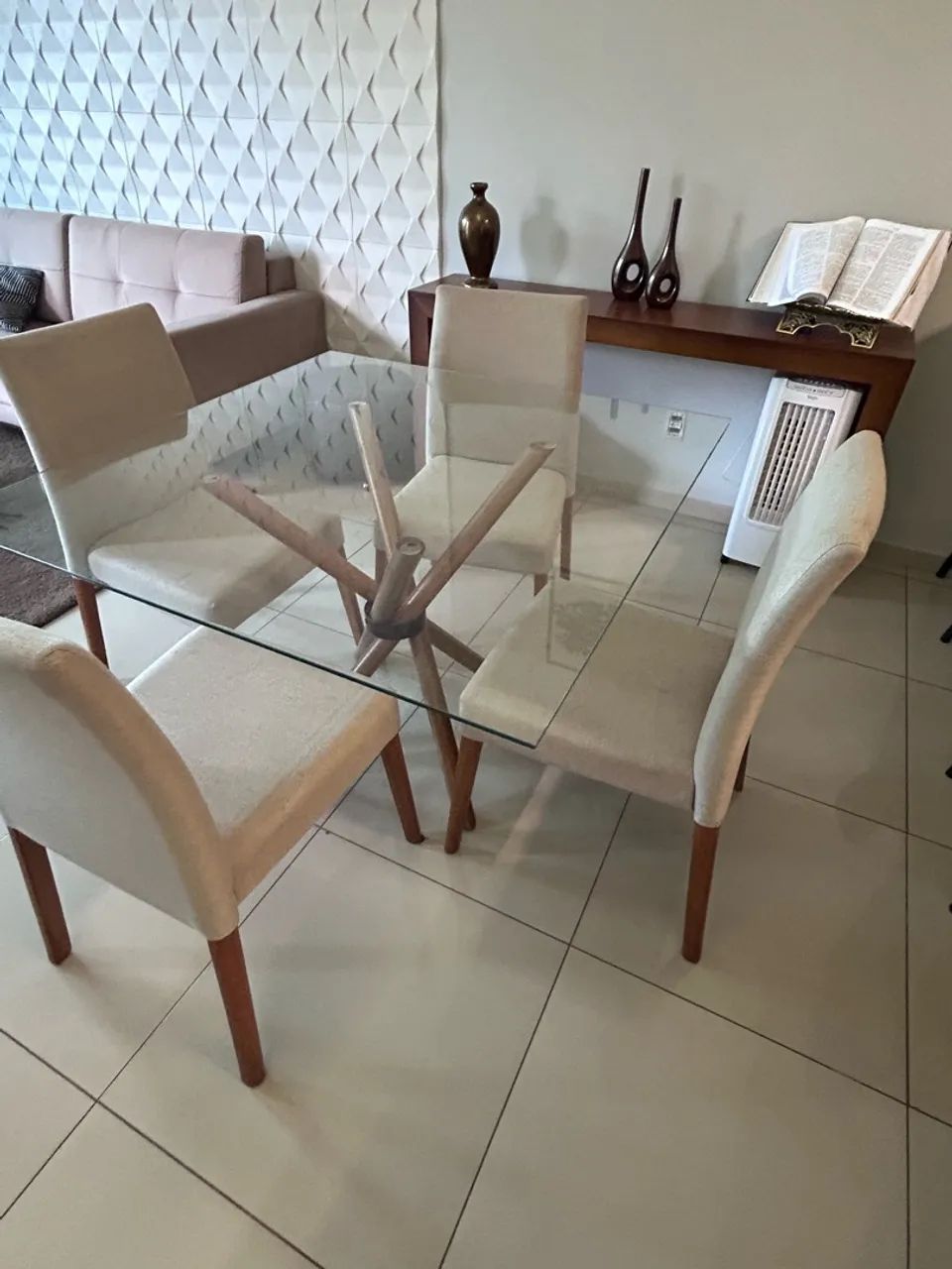 APROVEITE - Mesa de jantar com 4 cadeiras - Foto 3