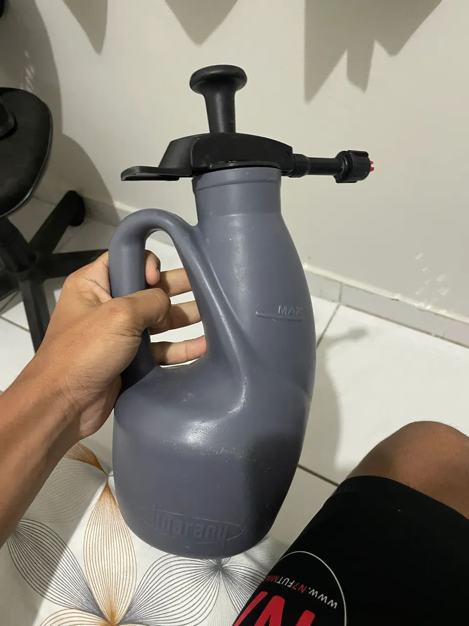 Vendo pulverizador Guarani usado poucas vezes.