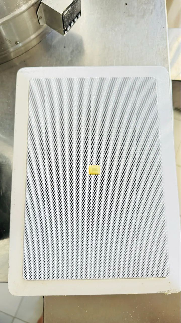 Caixa acústica e subwoofer JBL 