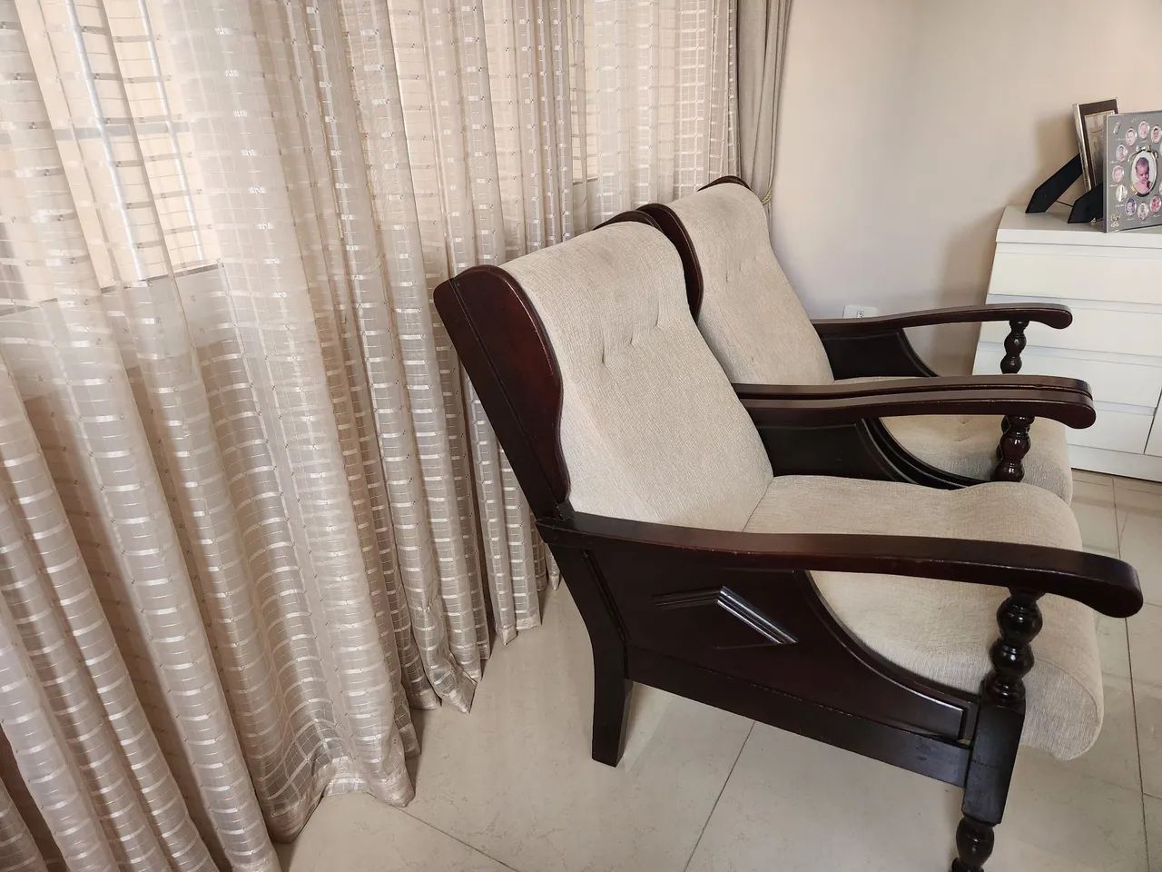 Conjunto 2 poltronas madeira maciça  - Foto 2