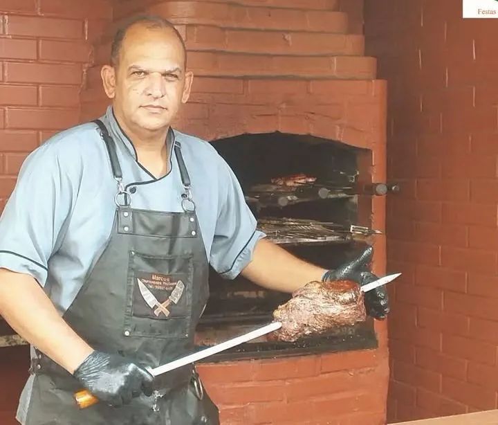 Churrasqueiro Profissional  - Foto 5