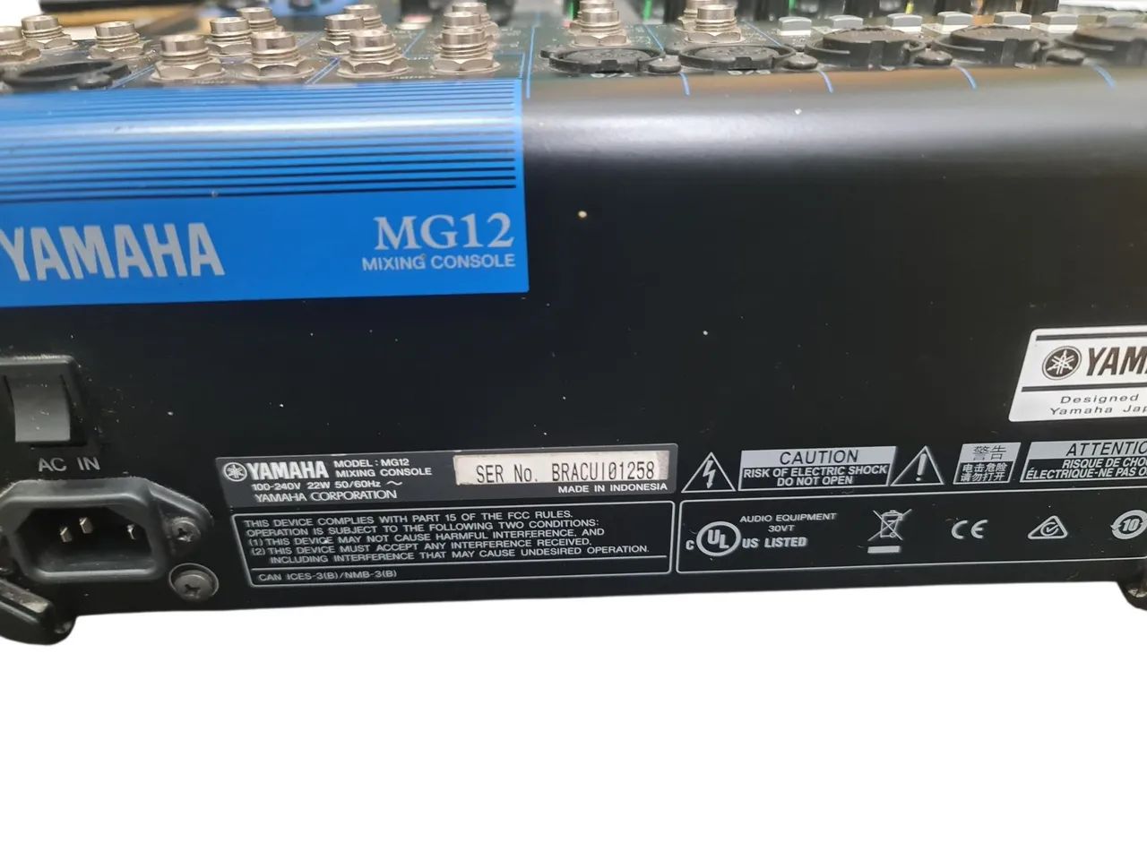 Mesa Yamaha MG12  - Foto 2